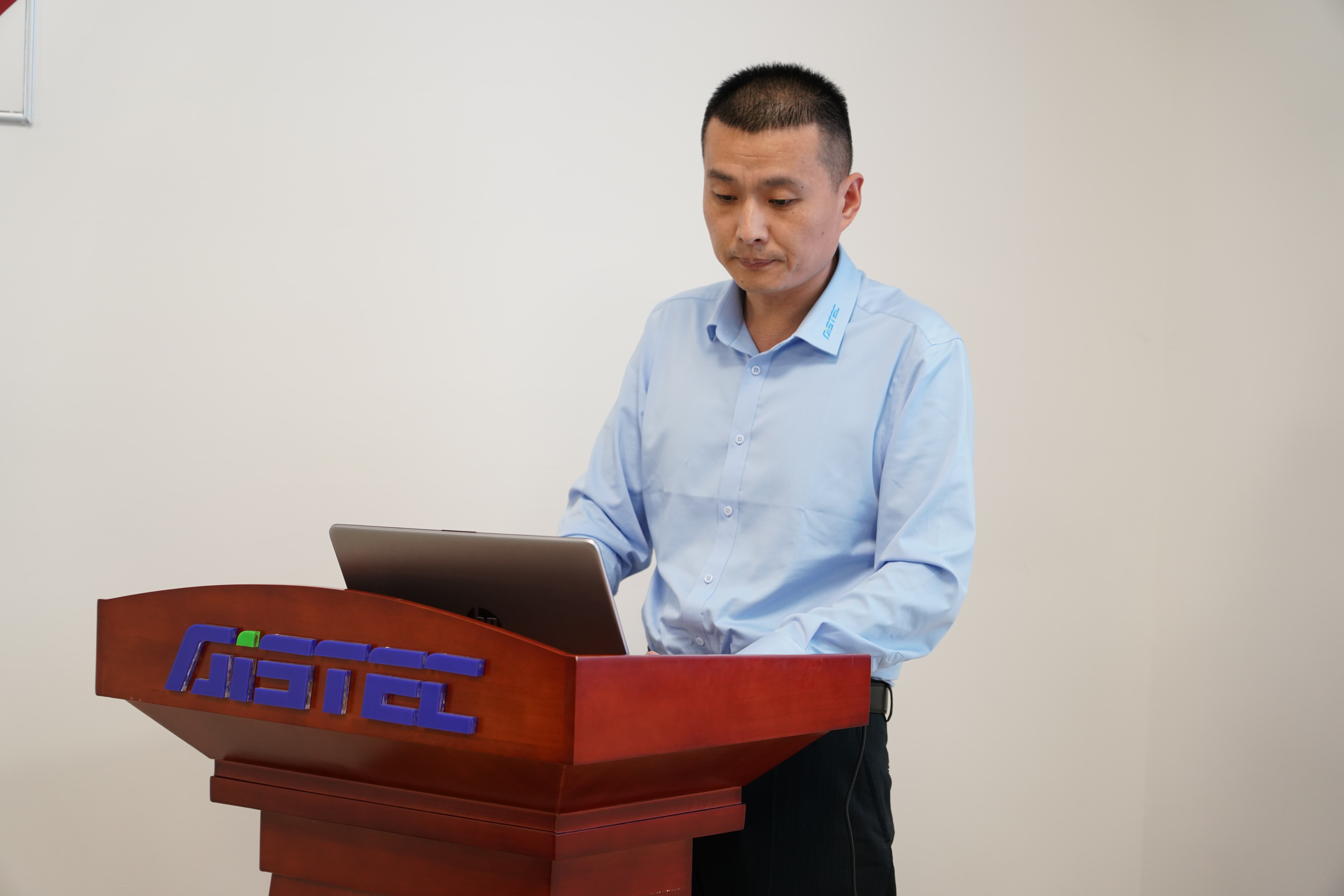 蓄势聚力 谋定而动 | bifa必发集团2025年中总结会议圆满召开(图15)